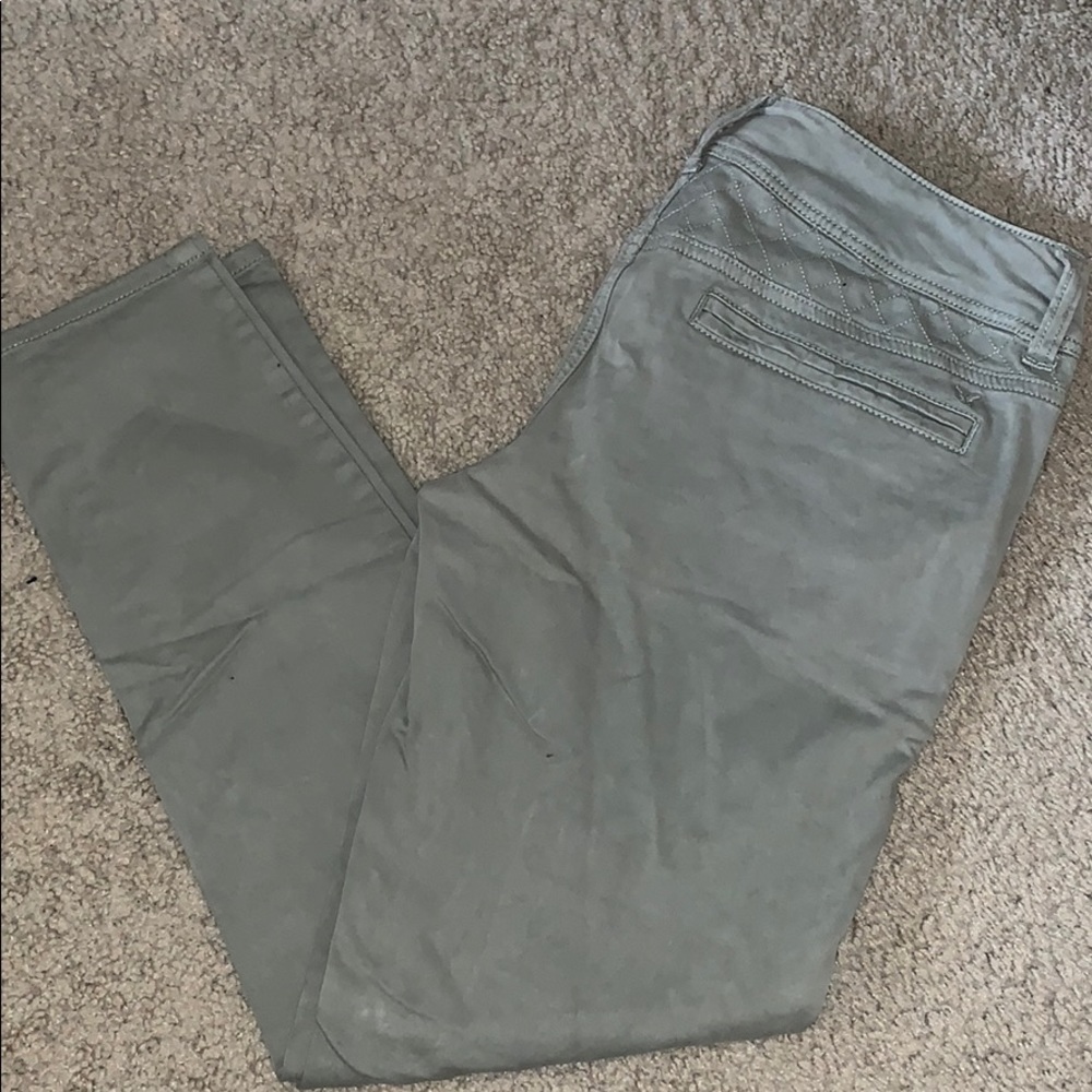 Skinny Cropped American Eagle Pants!